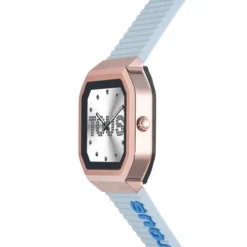 Smartwatch B-Connect z paskiem nylonowym oraz niebieskim silikonowym paskiem