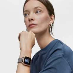 Smartwatch D-Connect z bransoletą z różowej stali IPRG