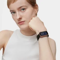 Smartwatch z bransoletką z szarej stali IP i aluminiową kopertą w różowym kolorze IPRG TOUS T-Band Mesh