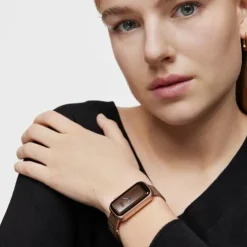 Smartwatch z bransoletką z różowej stali nierdzewnej IPRG i aluminiową kopertą w różowym kolorze IPRG TOUS T-Band Mesh